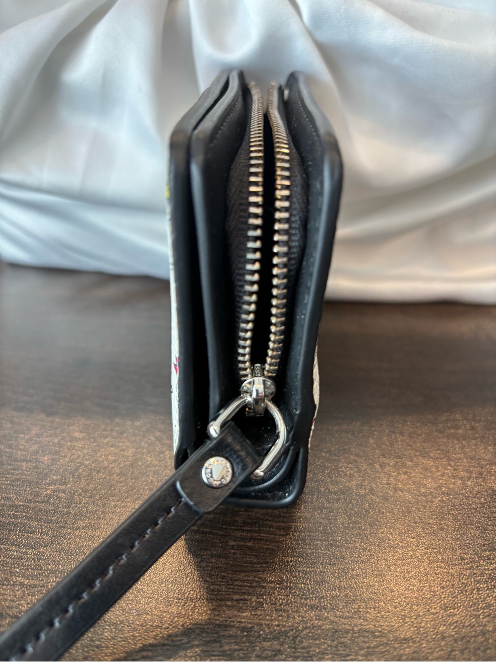 MARC JACOBS Peanuts Leather Wallet - Picture 6 of 9